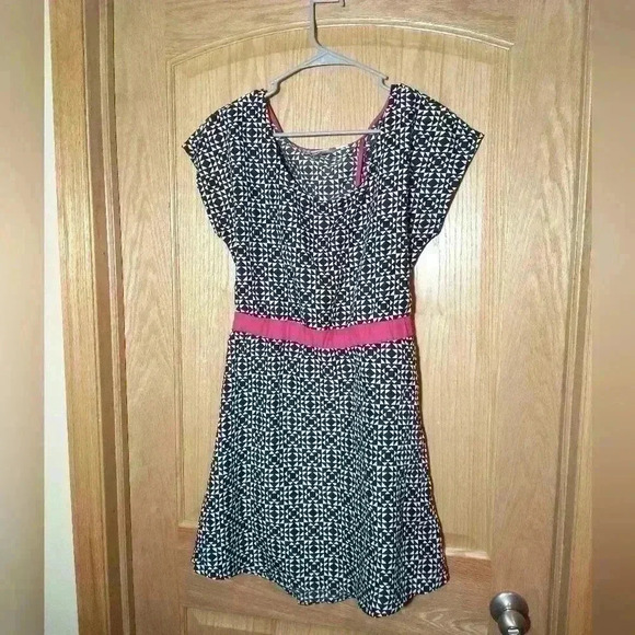 Size L bundle Roxy dress and express top - Picture 1 of 8